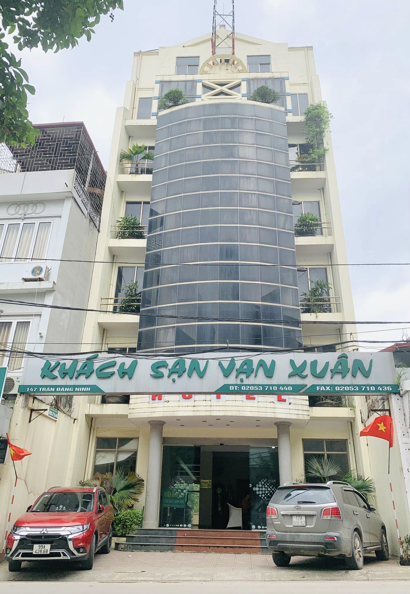 Khách Sạn Vạn Xuân